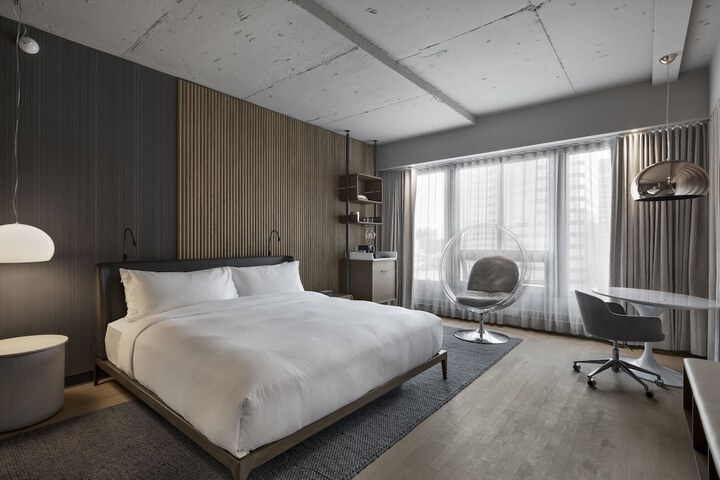 Room 11 of 58