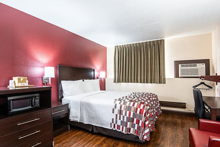 Room 12 of 30