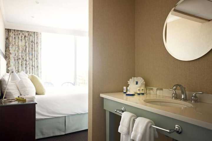 Room 38 of 70