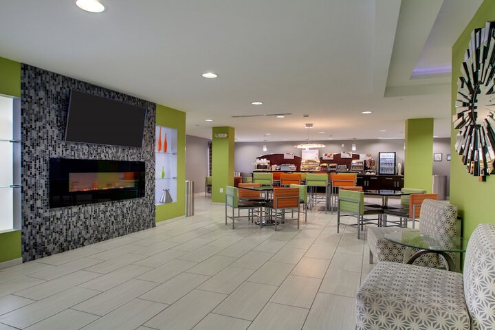 Holiday Inn Express & Suites Jackson Downtown - Coliseum by IHG