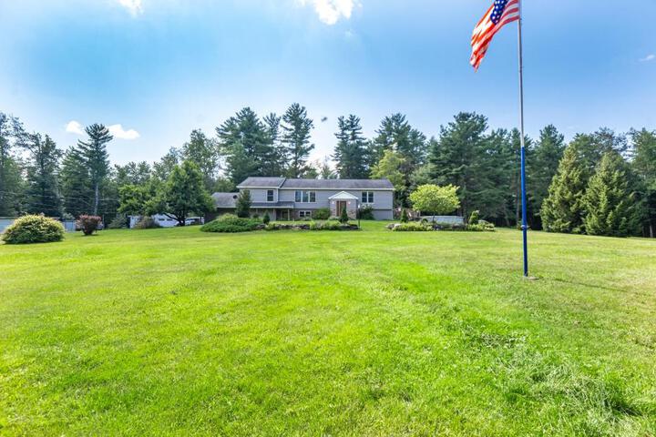 Southwoods Mountain Estate -private mansion pool, hottub+ 15 acres