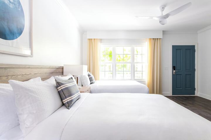 Room 51 of 108