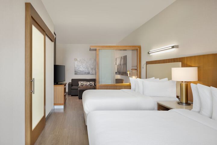 Room 16 of 49
