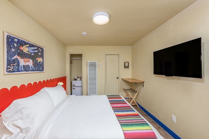Room 29 of 37