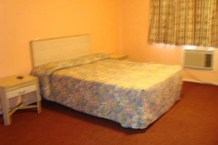 Room 27 of 31