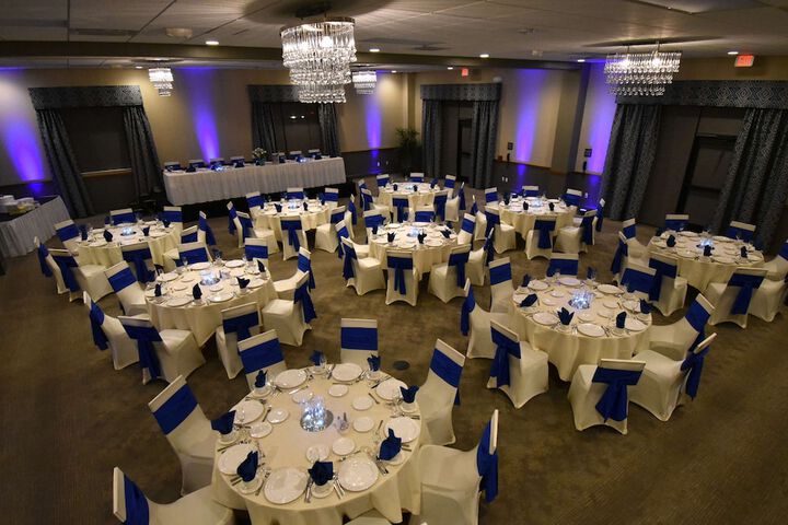 Hampton Inn & Suites Milwaukee West