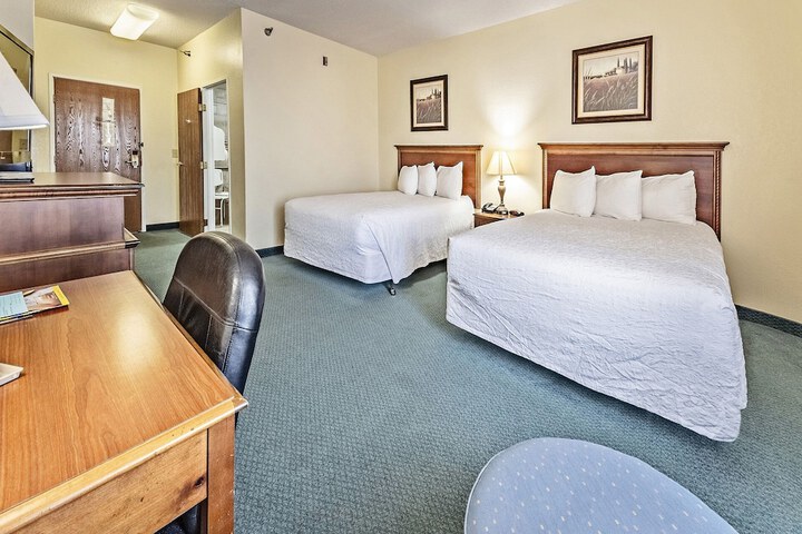 Room 18 of 28