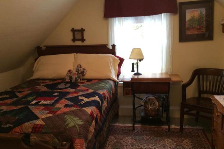 Room 24 of 37