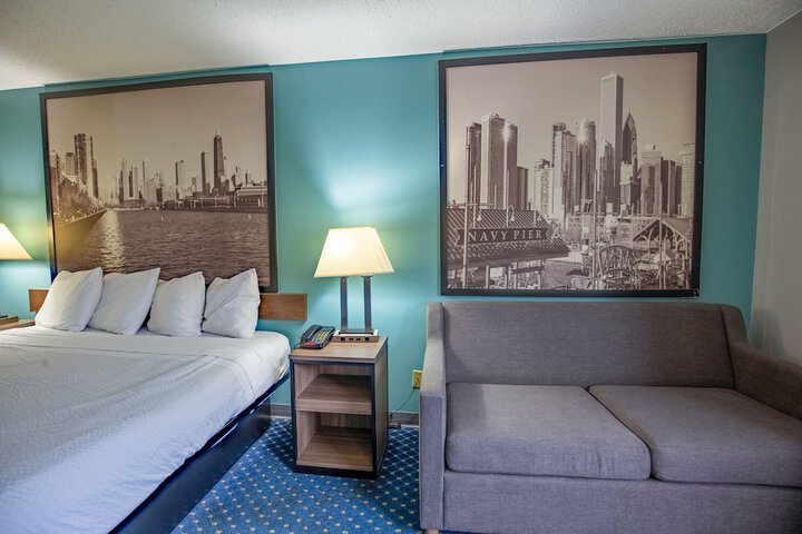 Room 32 of 40