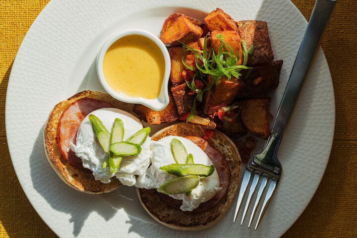 Breakfast/Coffee Service 100 of 131