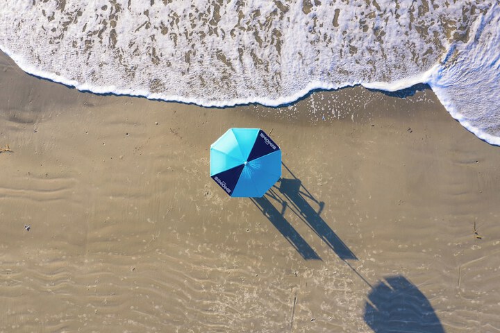 Beach 18 of 25