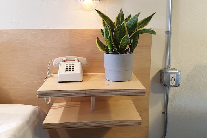 Room 53 of 66