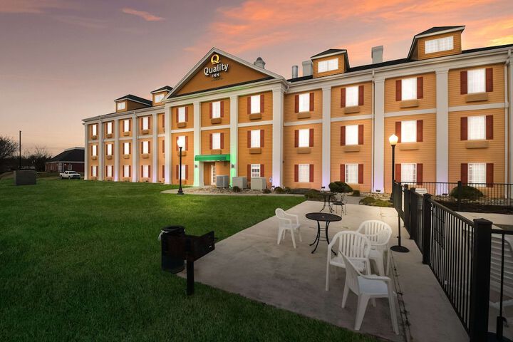 Hotel 2 of 25