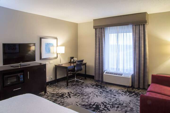 Hampton Inn Oxford / Conference Center