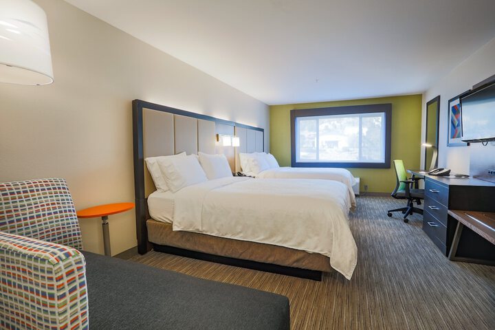 Room 12 of 47