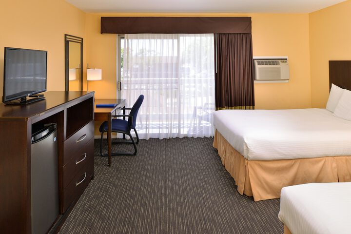 Room 17 of 43