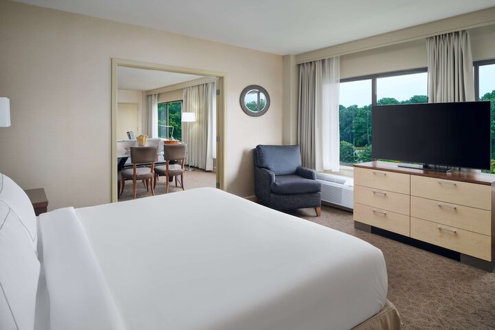 Room 32 of 55