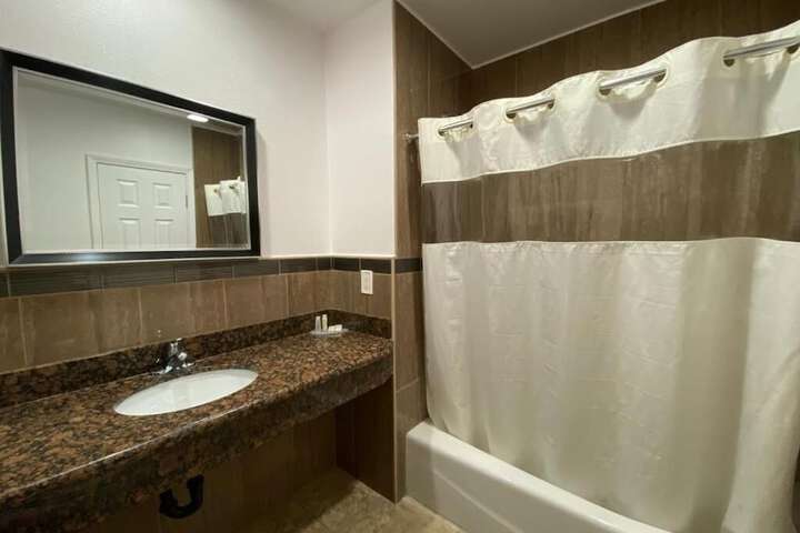 Room 12 of 26