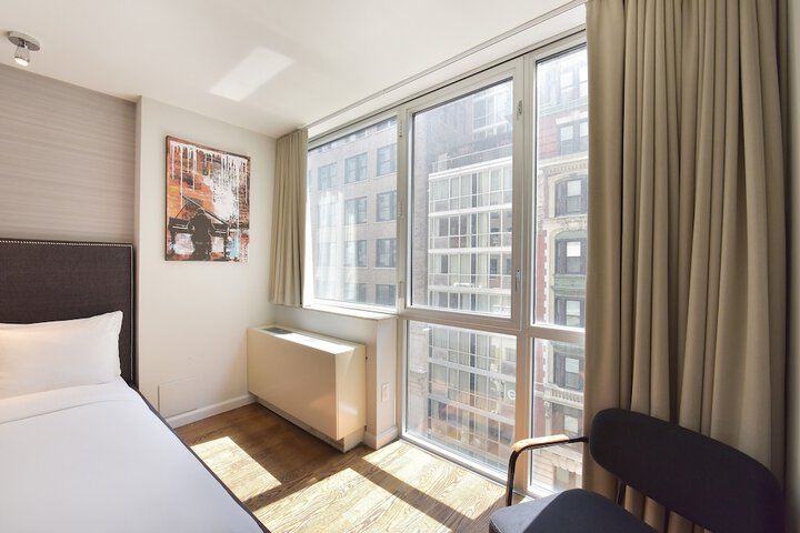 Room 42 of 69