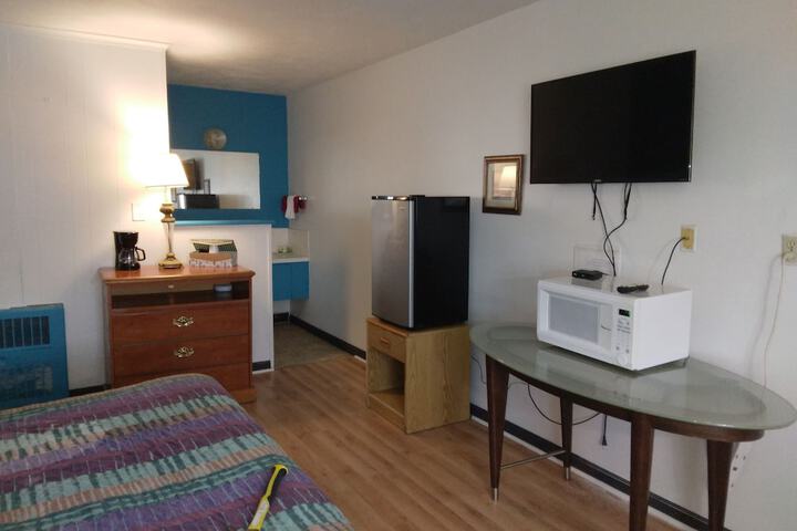 Room 32 of 64