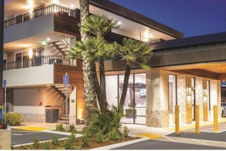 Studio 6 Suites – Stockton CA – Waterfront