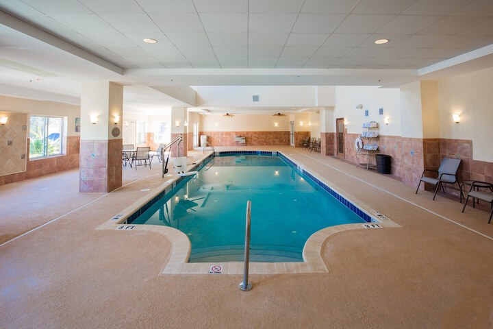 Holiday Inn & Suites Lake City by IHG