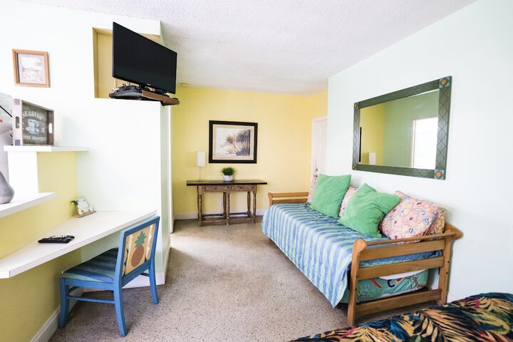 Room 30 of 85