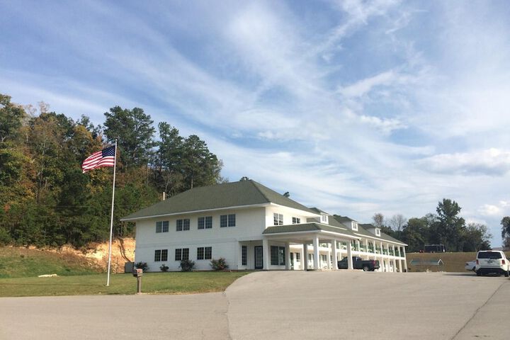 Hurricane Inn