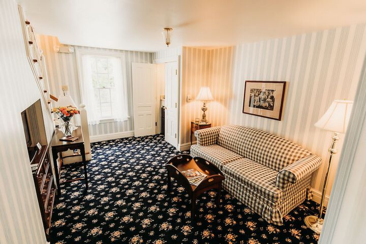 Room 25 of 35