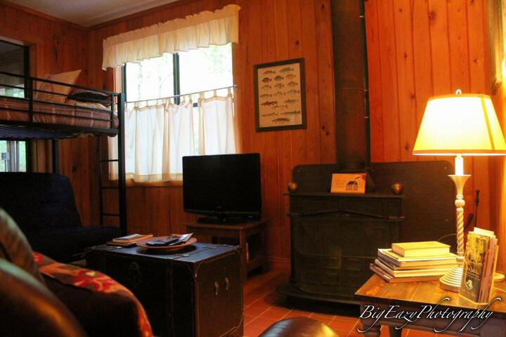 The Meadow Cabin