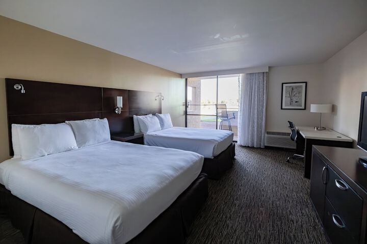 Room 72 of 161