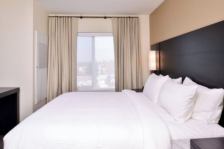 Residence Inn by Marriott Bakersfield West