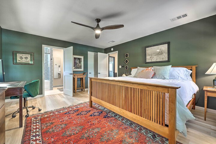 Dripping Springs Cabin w / Pool Hill Country Views