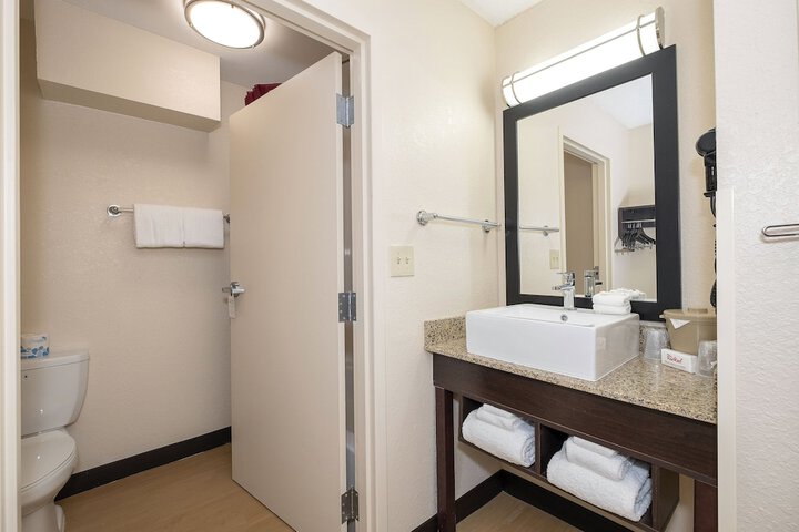 Room 20 of 40