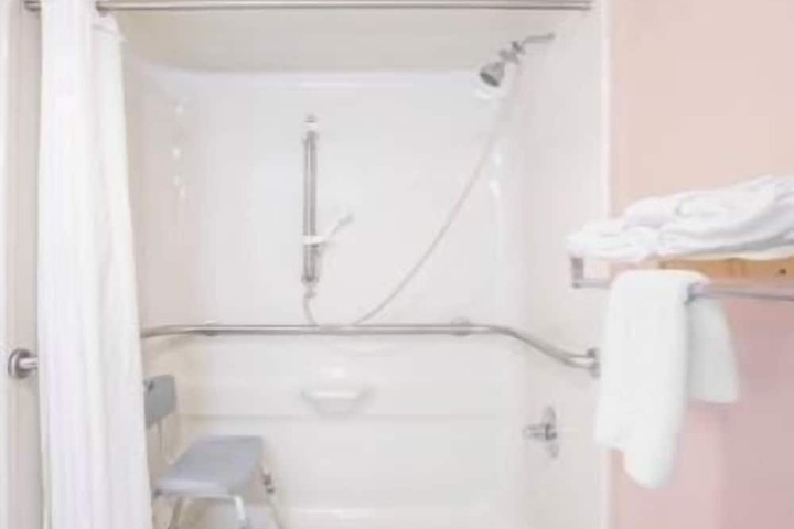 Room 8 of 23