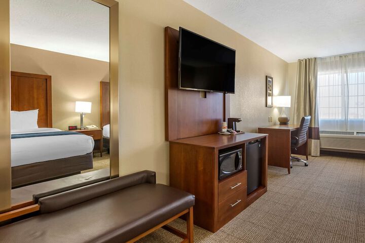 Room 33 of 44