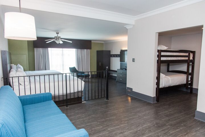 Room 15 of 27