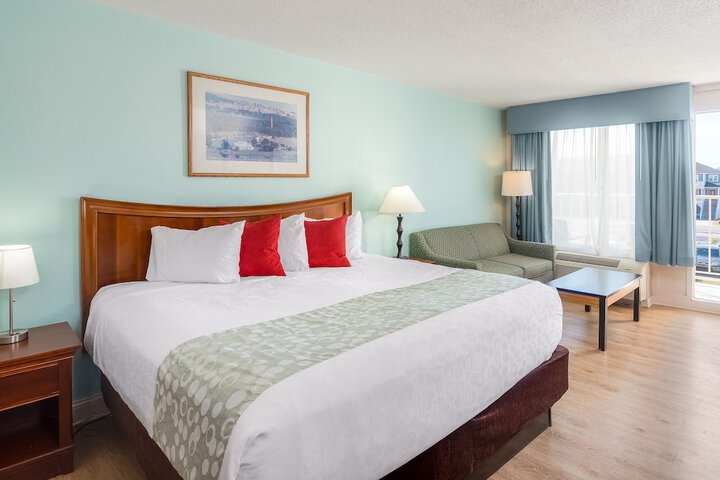 Ramada Plaza by Wyndham Nags Head Oceanfront