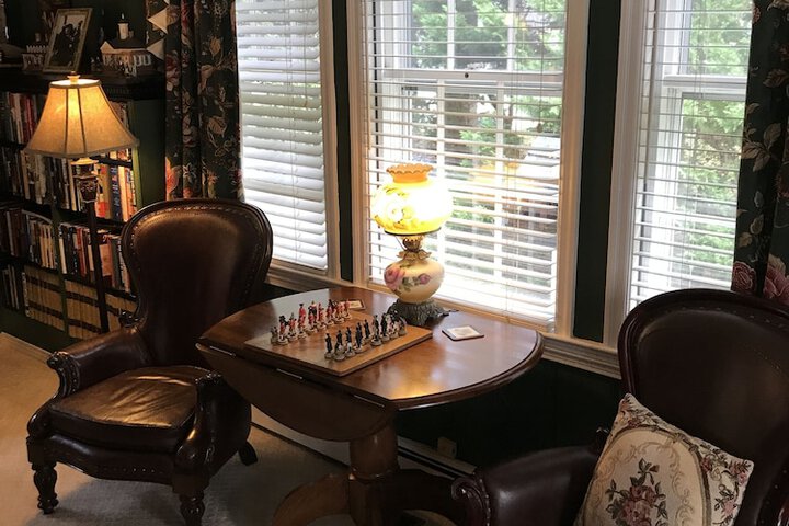 Room 25 of 116