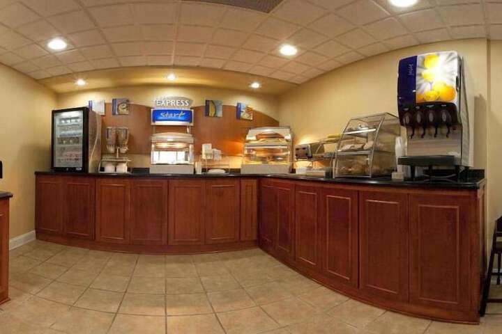 Breakfast/Coffee Service 64 of 66