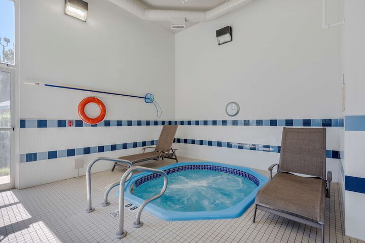 Pool 4 of 45