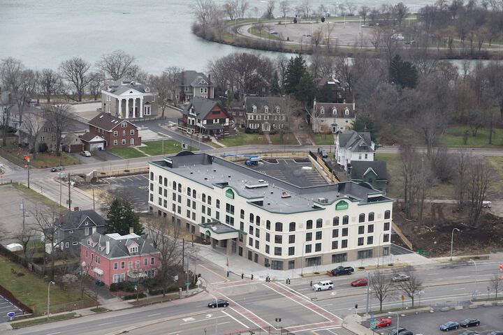Hotel 2 of 61