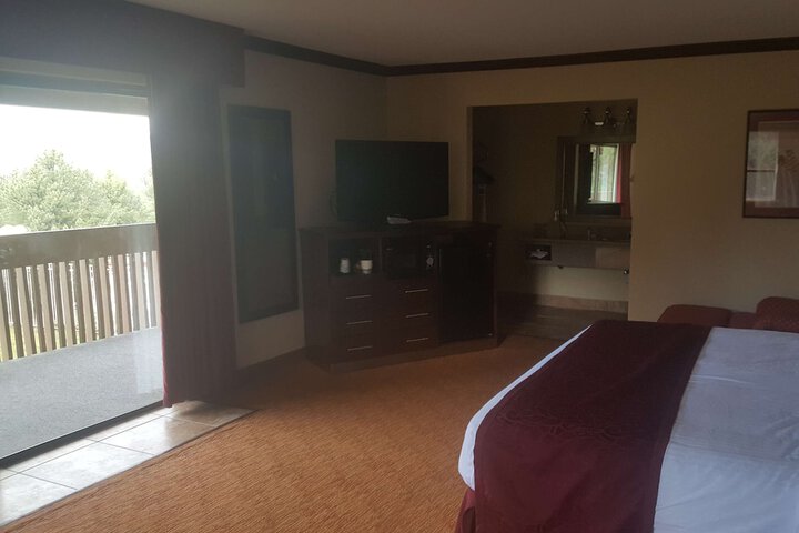 Room 17 of 25
