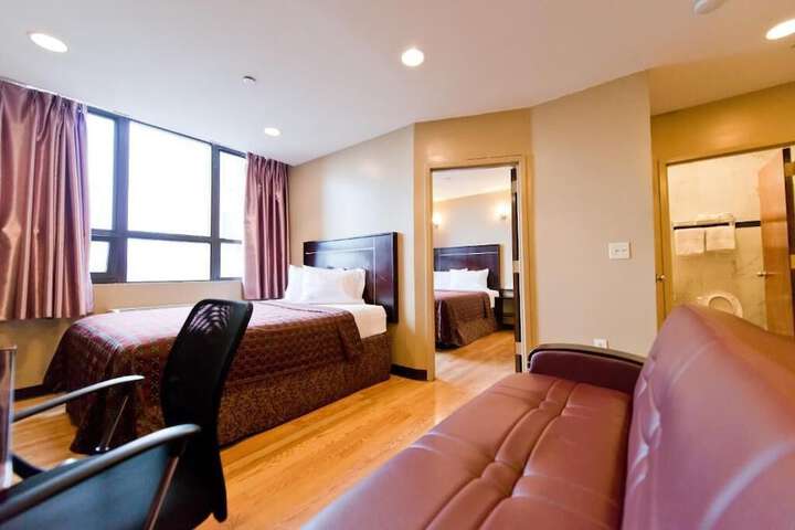 Room 19 of 40
