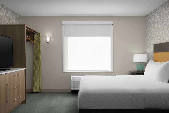 Room 17 of 35
