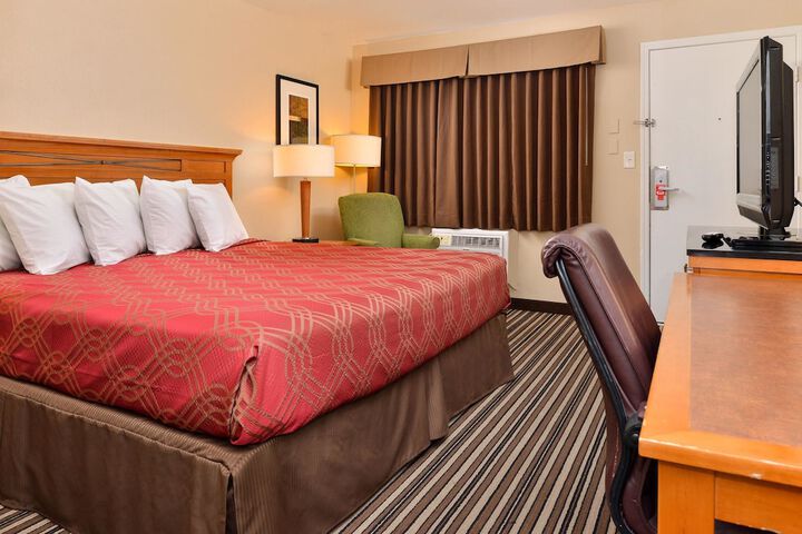 Room 17 of 26