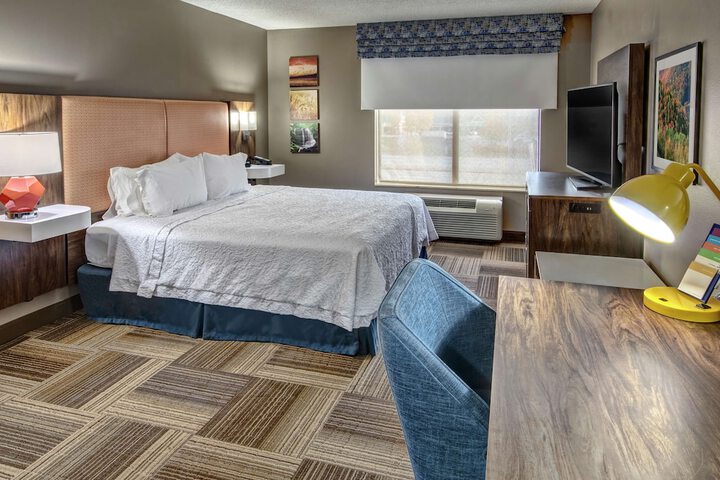 Room 20 of 33