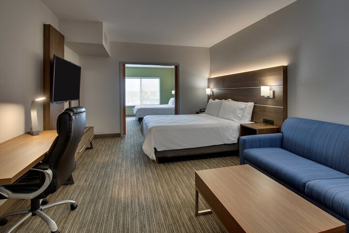 Room 18 of 71