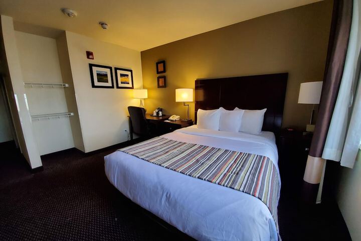 Room 26 of 70