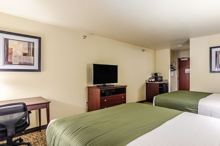 Room 14 of 36